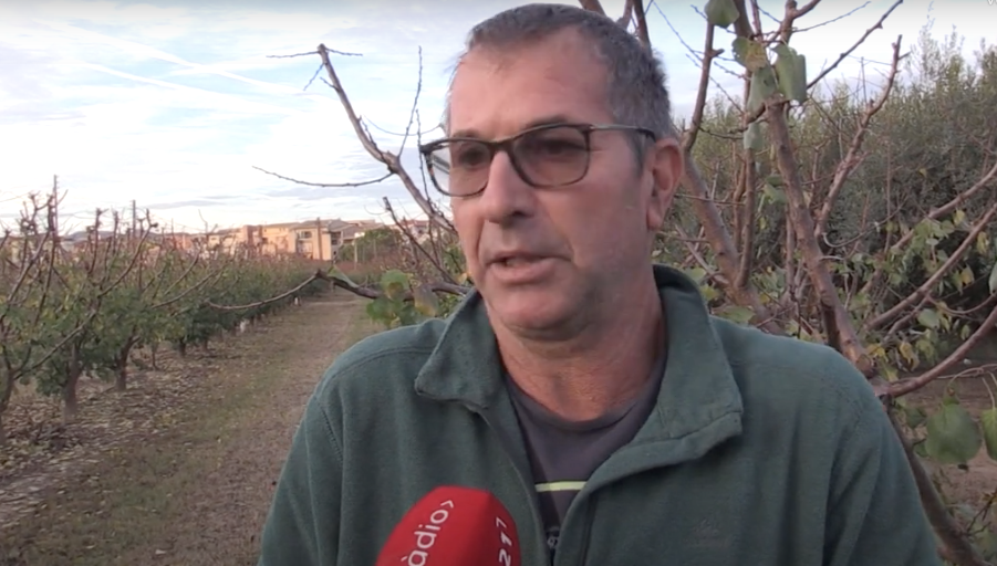 Un grup de veïns de Benissanet es planten davant un projecte de l’ACA