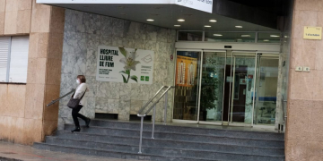 La Clínica Terres de l’Ebre celebra el 75è aniversari amb un acte commemoratiu amb el personal del centre