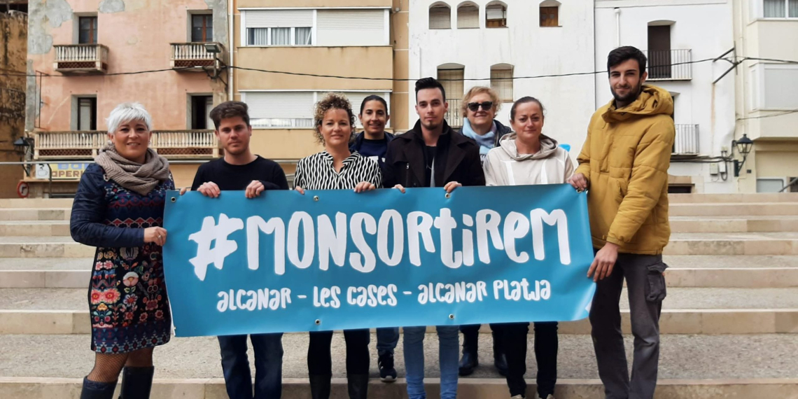 La plataforma Monsortirem reparteix 7.000 euros als afectats pels aiguats d’Alcanar