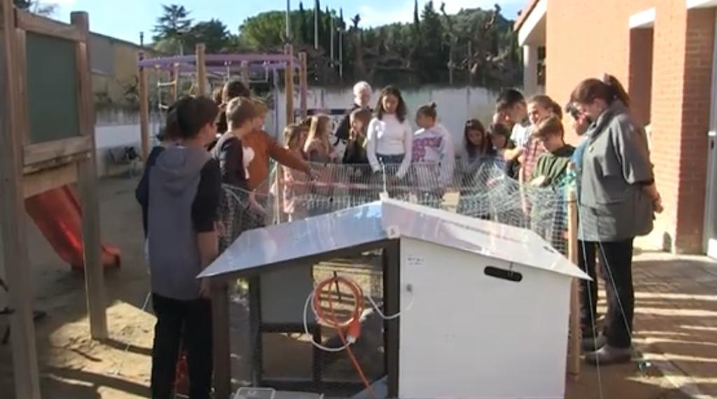 L’escola de Miravet aprén amb el 5G a través de l’Internet de les Coses