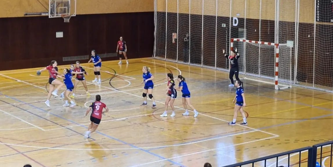 L’Handbol Club Perelló perd (25-19) a la pista del segon classificat, el Sant Cugat