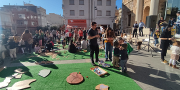 Els infants de la Ràpita donen la benvinguda al 2023 amb les Campanades Júnior