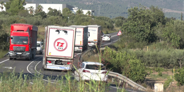 El sector del transport, satisfet amb la pròrroga de la bonificació dels 20 cèntims per als professionals