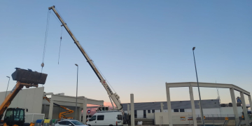 Burger King construeix una nau al darrere del restaurant de menjar ràpid