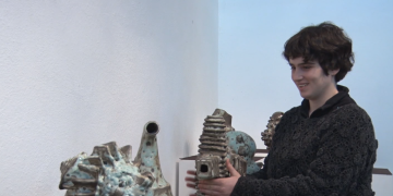 La ceràmica ‘salvatge’ de l’artista Natàlia Gual arriba al Raval de l’Art de Roquetes