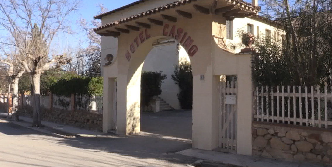 Flix pateix el tancament d’Ercros però conserva l’última colònia industrial química de Catalunya