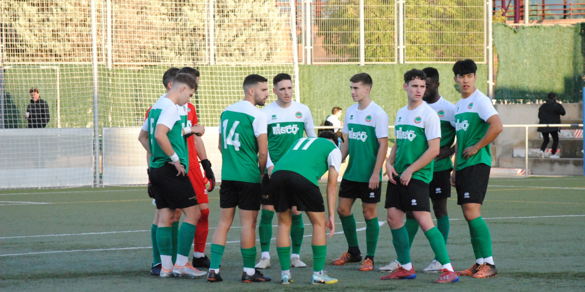 El FC Ascó perd (2-3) davant el Vilanova i la Geltrú i es complica més la salvació