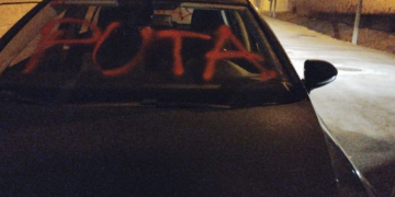 Vaga Feminista denuncia una pintada sexista al vehicle d’una veïna de Deltebre