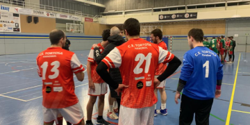 El CE Tortosa rebrà el Cambrils en un partit important per a les aspiracions de salvació