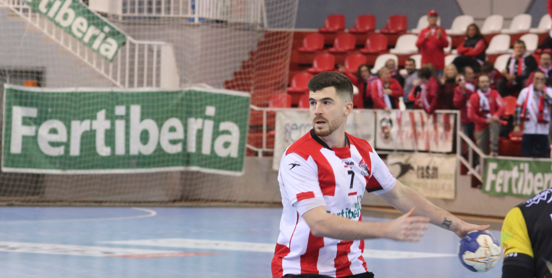 El Puerto Sagunto de Toni Malla vol guanyar el derbi valencià davant l’Alacant