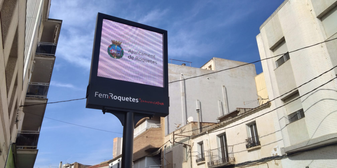 L’aplicació eAgora i les pantalles de DC LED s’alien per millorar la comunicació entre les administracions i la ciutadania