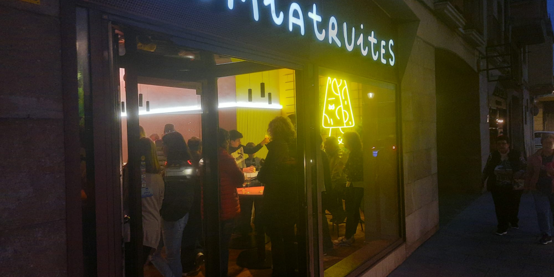 Obre portes el Somiatruites, la nova truiteria de Tortosa