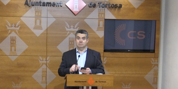 Ciutadans denuncia el mal estat del pàrquing del fossar de l’Hospital de Tortosa