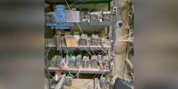 Desmantellen al polígon de Gandesa una granja de criptomonodes que funcionava amb la llum punxada