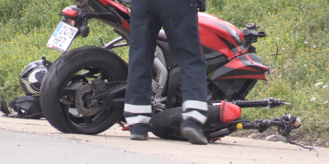 Mor un motorista en un accident de trànsit a l’eix de l’Ebre, a Roquetes