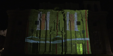 Tortosa estrena ‘La llum de l’Ebre’, un videomapping projectat a la façana de la Catedral