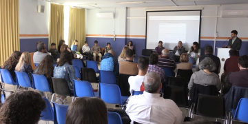 L’institut escola del Perelló instal·la plaques solars al sostre que abastiran deu edificis municipals