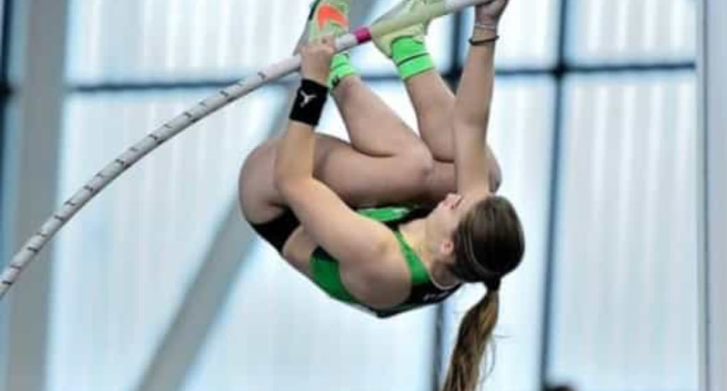 Anna Cardona, de la UA Montsià, sisena en perxa en el seu debut amb Espanya Sub’20