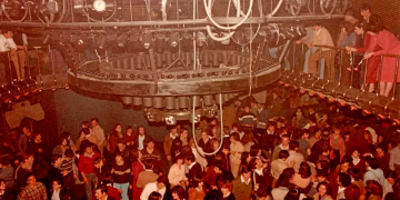 Quimo Panisello i Marina Pallás reviuen la mítica discoteca Contacto