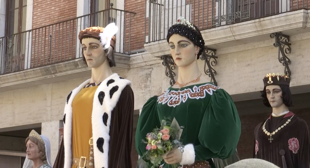 Tortosa restaura els gegants Rufo i Rubí i en crea rèpliques