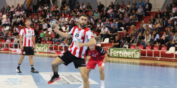 El Fertiberia Balonmano Puerto Sagunto vol puntuar a casa del tercer classificat, el Novás