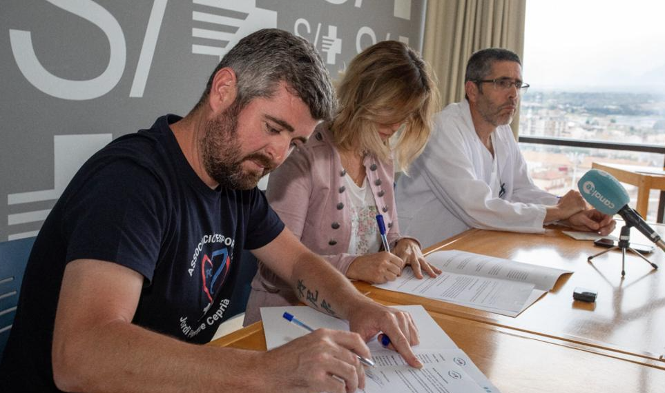 L’AE Jordi Pitarque signa un conveni de col·laboració amb la Fundació Doctor Ferran