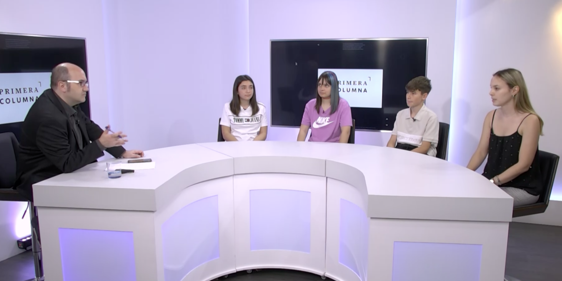 Alumnes de francès de l’institut Dertosa, al #PrimeraColumna