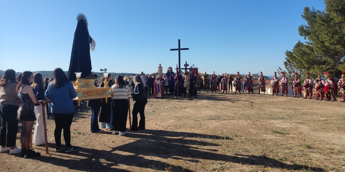 La Palma d’Ebre reviu la tradició dels armats amb el Via Crucis