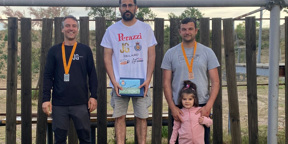 Carlos Cid i Cinta Rodríguez pugen al podi a la competició de tir al plat de Roselló