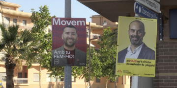 La cartelleria electoral genera crispació a Roquetes