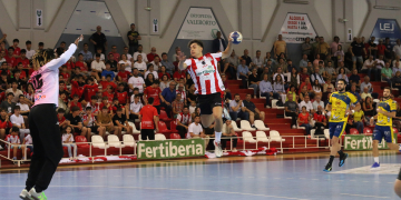 El Balonmano Puerto Sagunto de Toni Malla ascendeix a la Lliga Asobal