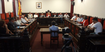Comiats i emocions en l’últim ple ordinari del mandat a Tortosa
