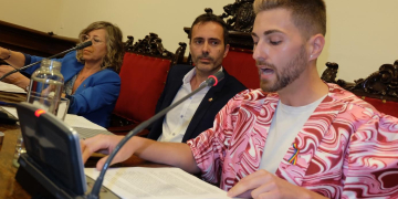 Tortosa reivindica els drets del col·lectiu LGTBI+ davant el creixement de la dreta