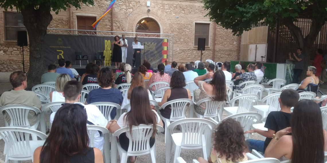 Les Terres de l’Ebre reivindiquen els drets del col·lectiu LGTBI+ en un acte a Roquetes