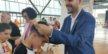 Tortosa va acollir la final nacional de minihandbol benjamí i aleví masculí dels Jocs Esportius Escolars de Catalunya