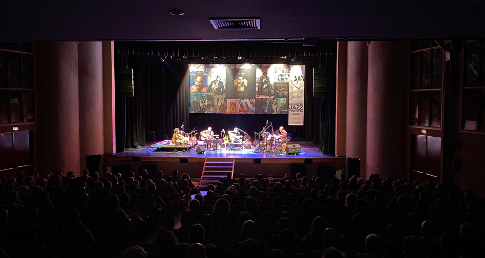Al Di Meola i la seva guitarra fan vibrar el Felip Pedrell de Tortosa 