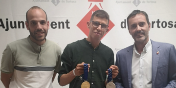 L’Alcalde de Tortosa Jordi Jordan fa una recepció a Yassine Ouhdadi pels seus èxits al Mundial de Para Atletisme