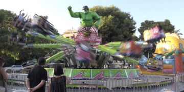 La Ràpita i els firaires adapten les atraccions als xiquets amb necessitats especials