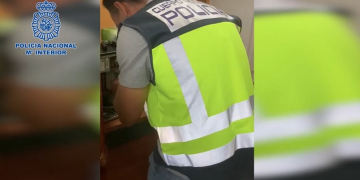 Desmantellen a Deltebre un grup dedicat a falsificar certificats perquè conductors d’edat avançada poguessen renovar el carnet