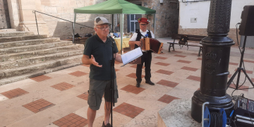 La trobada poètica UN-I-VERS de Benifallet apropa la cultura de la poesia als ebrencs