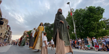 Gran desfilada i tancament de portes de la XXVI Festa del Renaixement