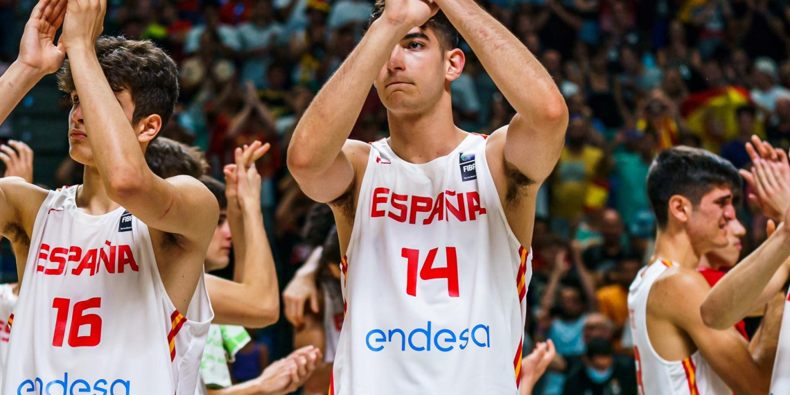 Espanya, amb David Barberà, guanya el primer partit de l’Europeu sub’18 de bàsquet