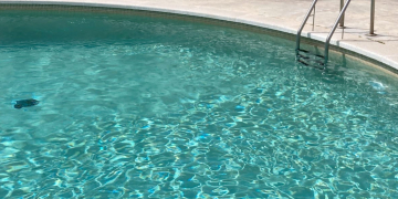 Mor ofegada una nena de dos anys en una piscina particular de Tres Cales a l’Ametlla de Mar