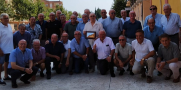 Ximo Solé rep un reconeixement com a primer entrenador del CD Roquetenc a la dècada dels seixanta