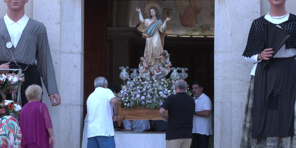 Ofrena a la Mare de Déu de l’Assumpció de Deltebre