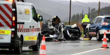 Una noia de 23 anys de Móra la Nova mor en un xoc frontal amb un camió a l’N-420