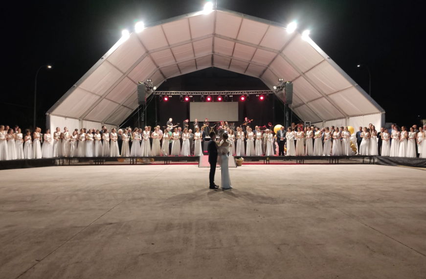 Així va ser el ball de la reina de les festes de la Cinta de Tortosa