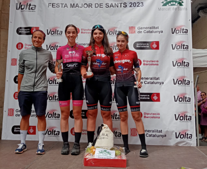 Lluïda actuació de la Penya Ciclista Baix Ebre a la Cursa de Sants