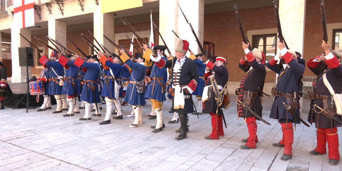 Tortosa recrea el Setge del 1708 amb més de 120 figurants