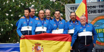 ‘Lo Fangar’ guanya el bronze a l’Europeu de boia-mar